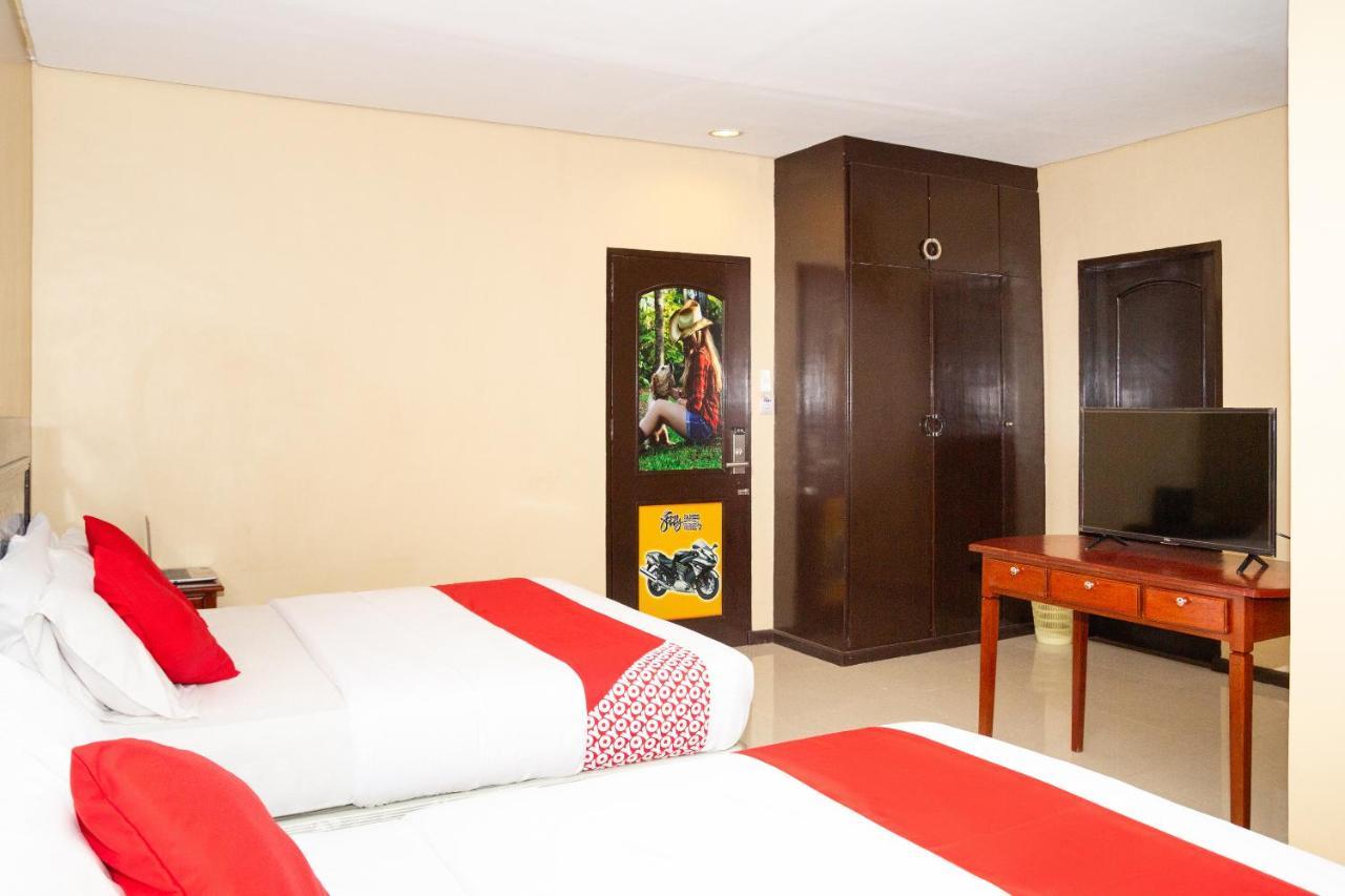 Oyo 133 Jazzy James Country Hotel 2 Davao Exterior photo