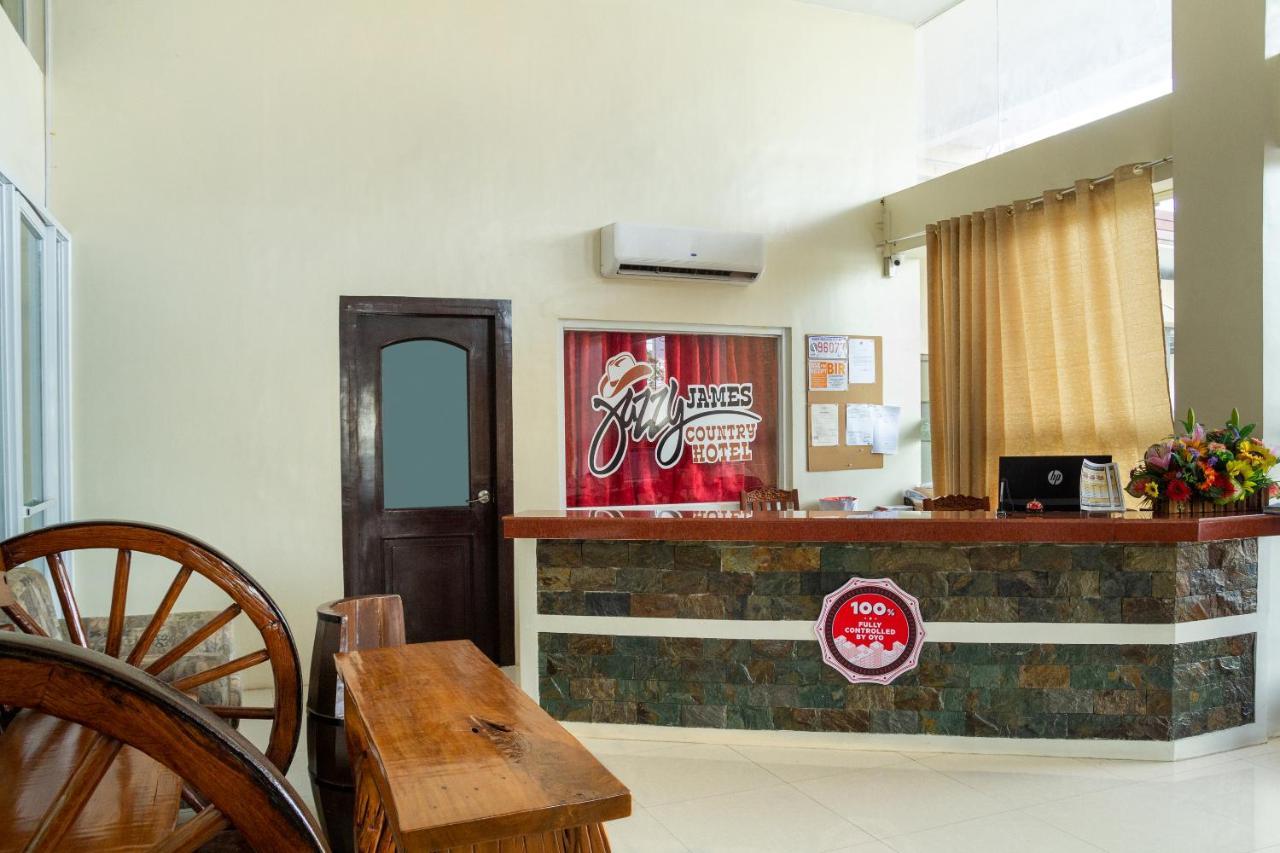 Oyo 133 Jazzy James Country Hotel 2 Davao Exterior photo